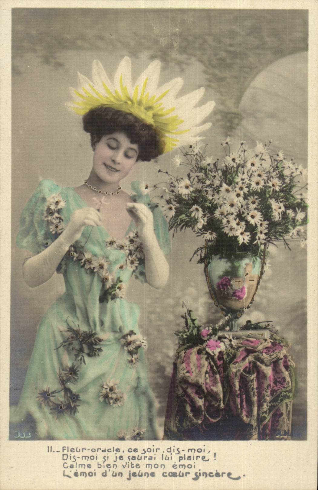 CPA Fantaisie Femme Fleur oracle