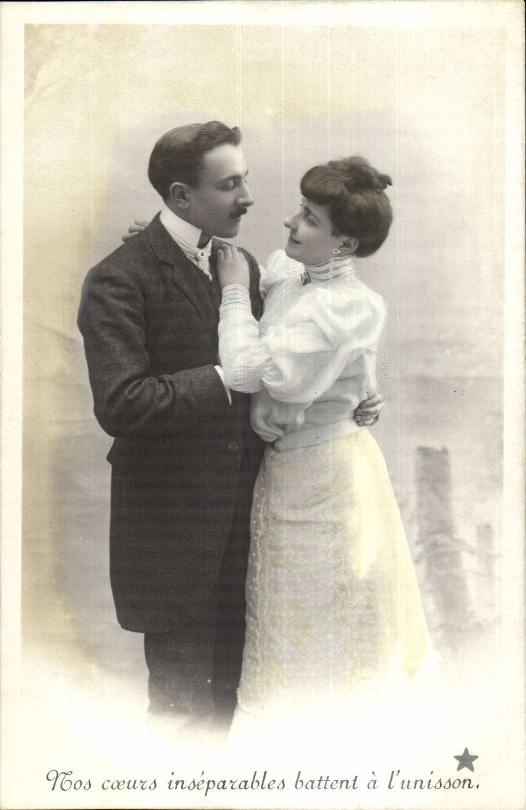 Cœurs inséparables battent à l'unisson — Série N 900 — Carte postale