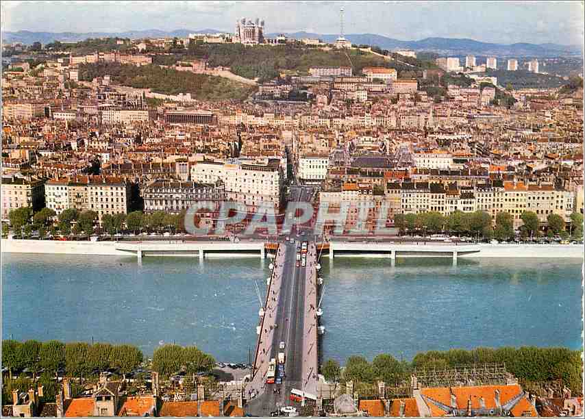CPM Lyon Le Pont Lafayette sur le Rhone la ville et la Colline de Fourviere