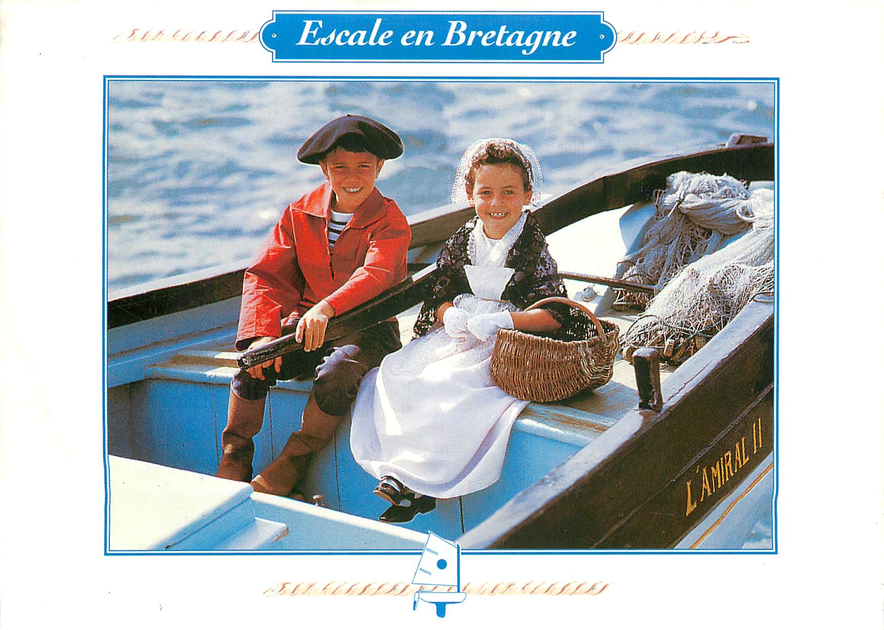 CPM La Bretagne Pittoresque Costumes de Penn Sardine