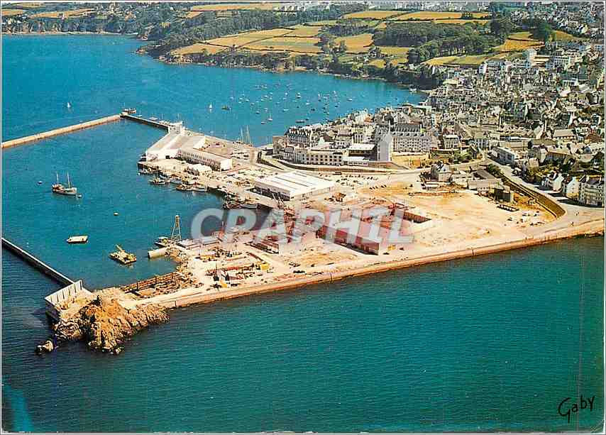 CPM Ports Douarnenez Treboul (Finistere) Vue aerienne