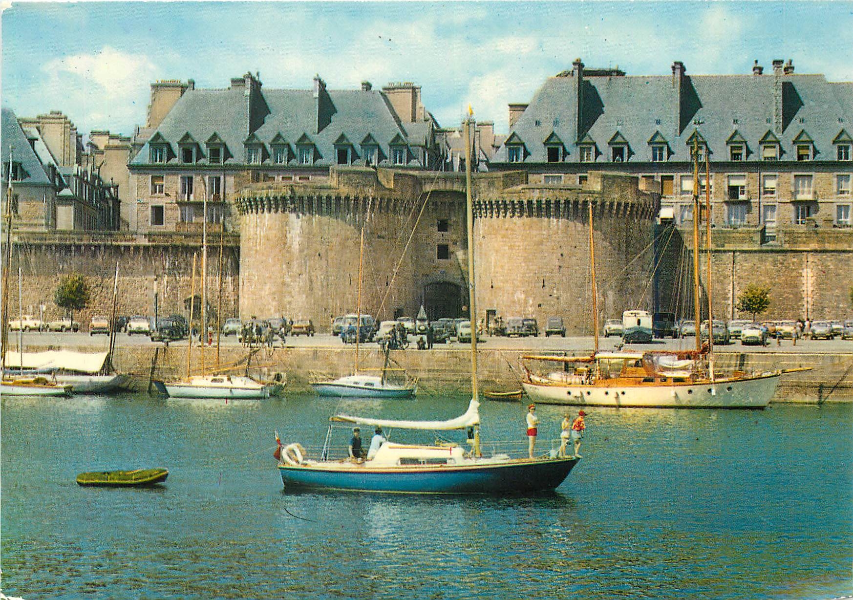 Saint-Malo — La Grande Porte — éditeur CPAPHIL, n° 35 01 72