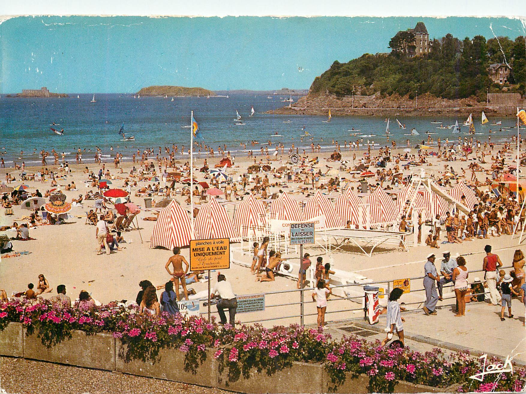 CPM La Cote d'Emeraude Dinard la plage de l'Ecluse