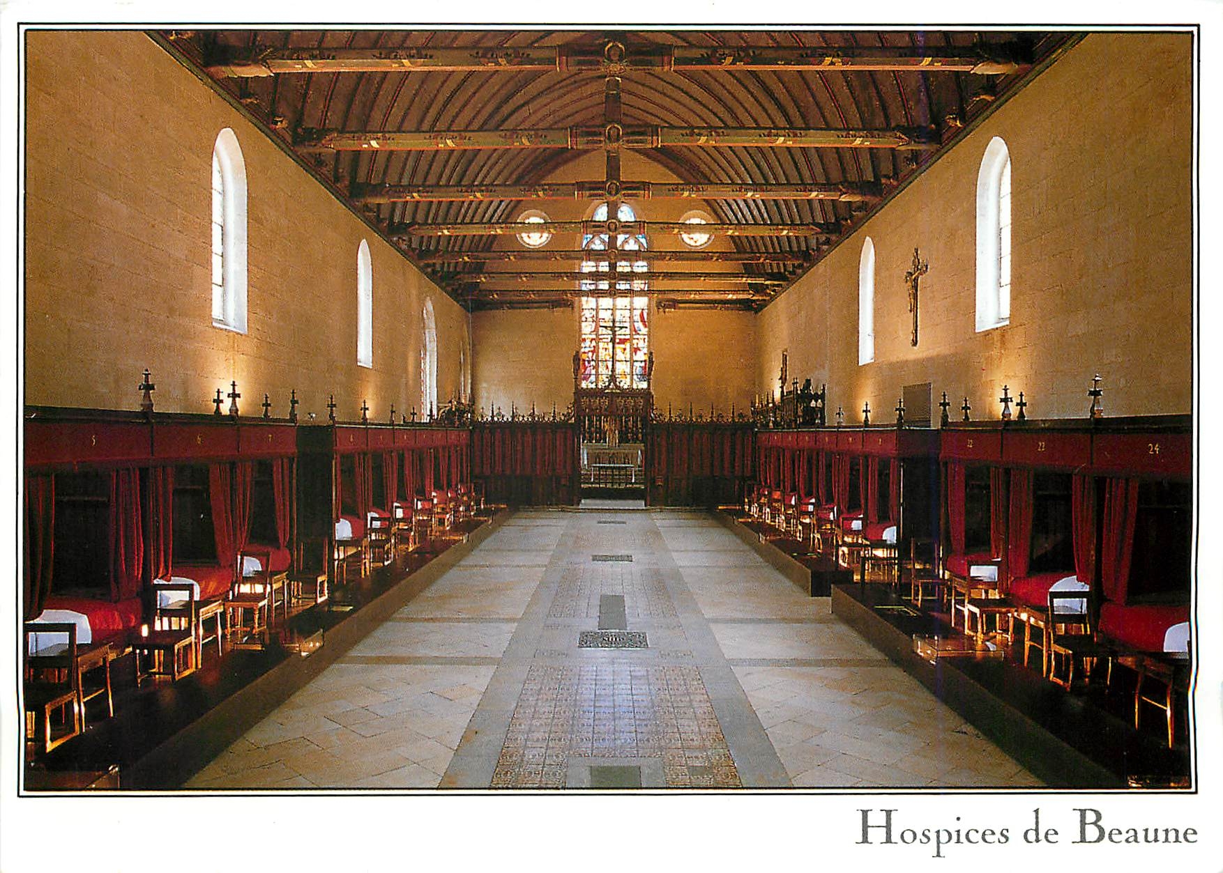 CPM L'Hotel Dieu Beaune La salle desPovres au fond de la chapelle