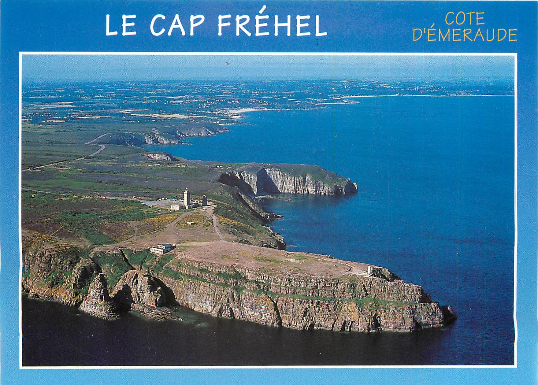 CPM La Cote d'Emeraude Le Cap Frehel (Cotes d'Armor) Les falaise du cap et le Phare