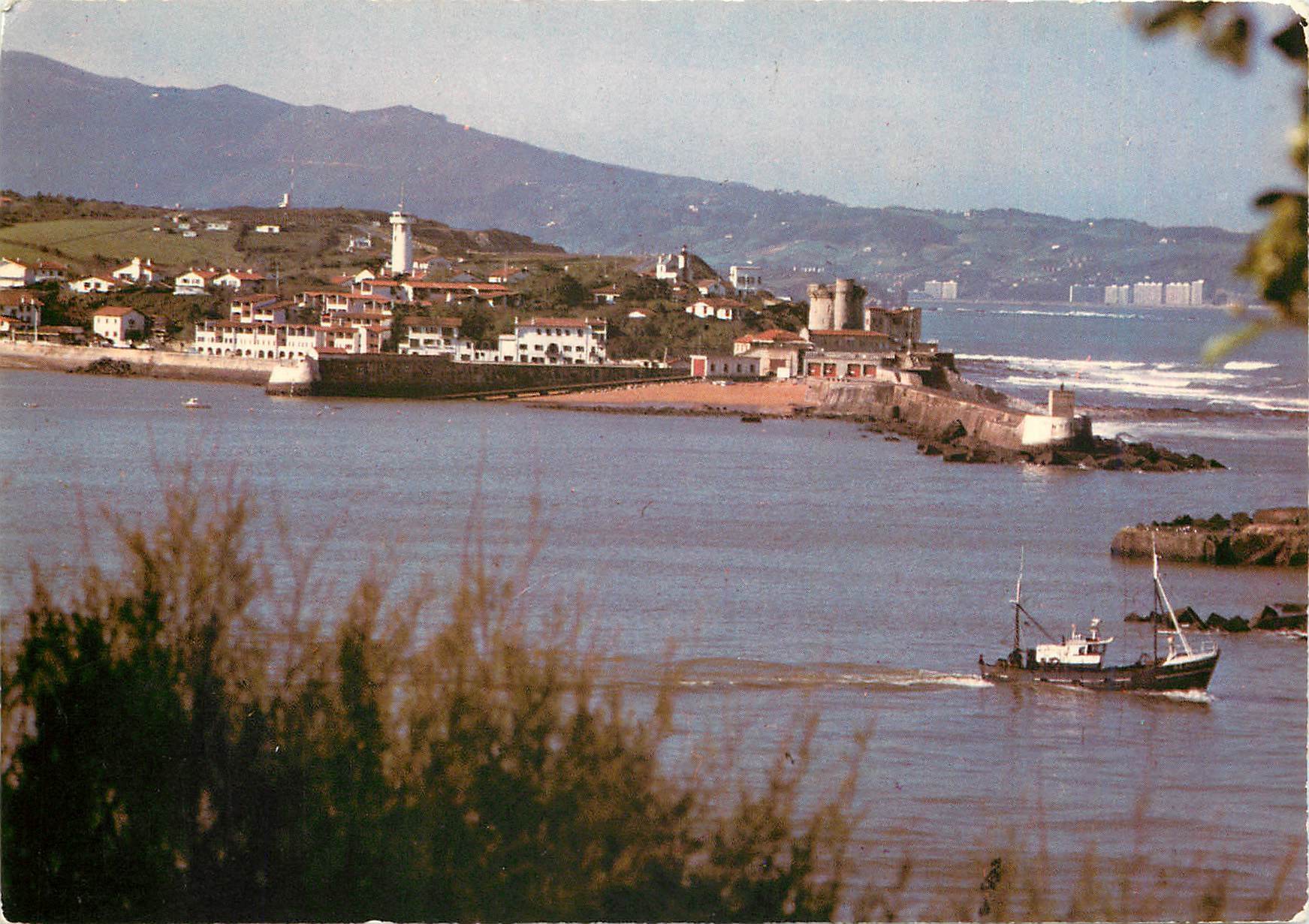 CPM Saint Jean de Luz  le fort de Socoa bateau de peche