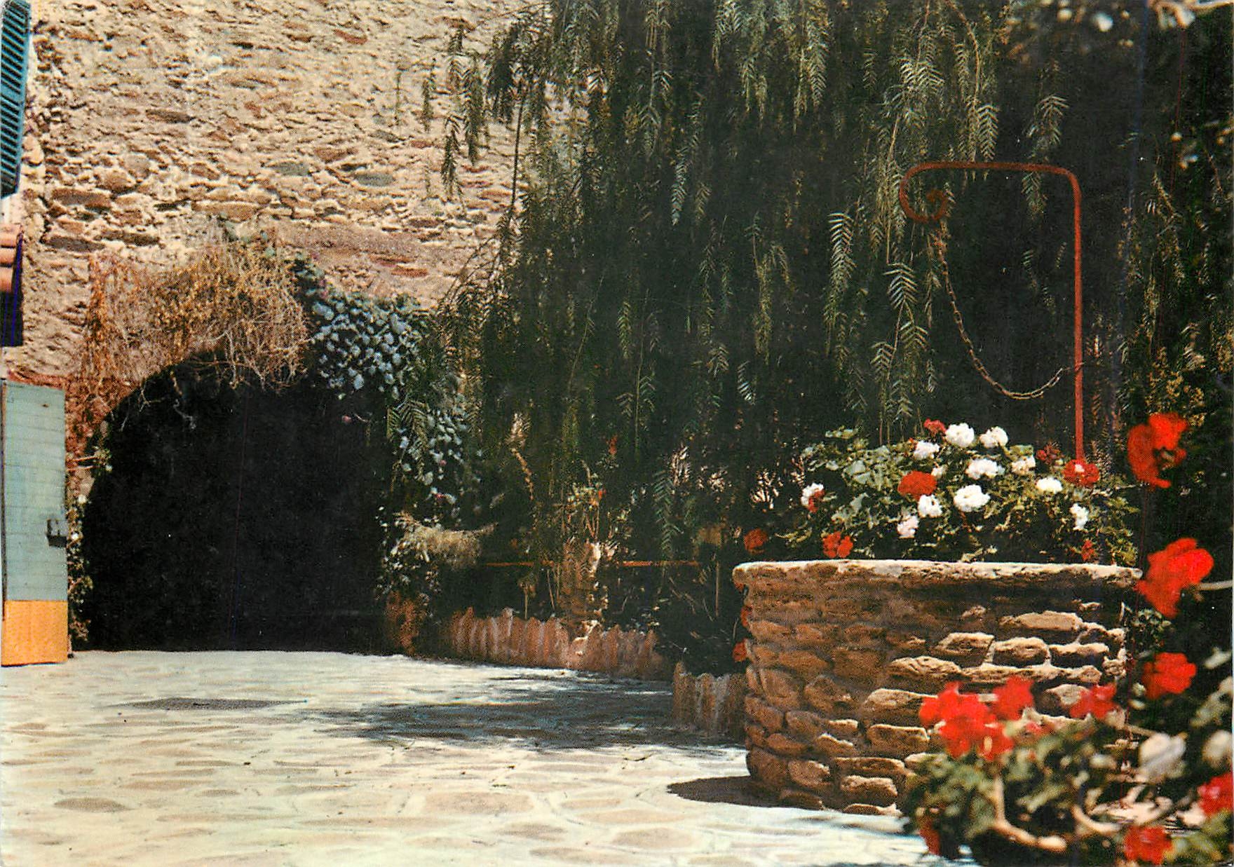 CPM Bormes les Mimosas (Var) Lou Poulit Cantoun