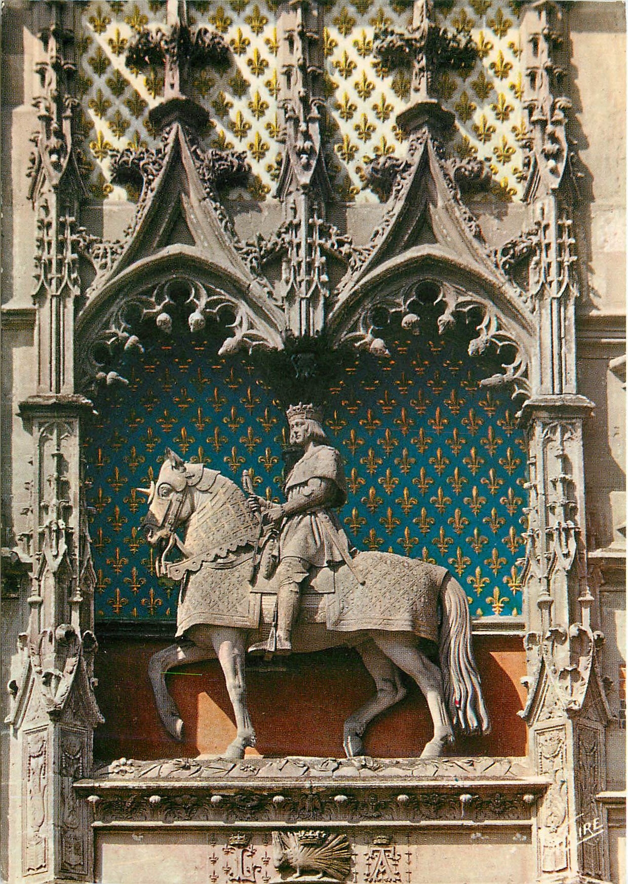 CPM Blois (Loir et Cher) Le porc epic et la statue du Roi Louis XII