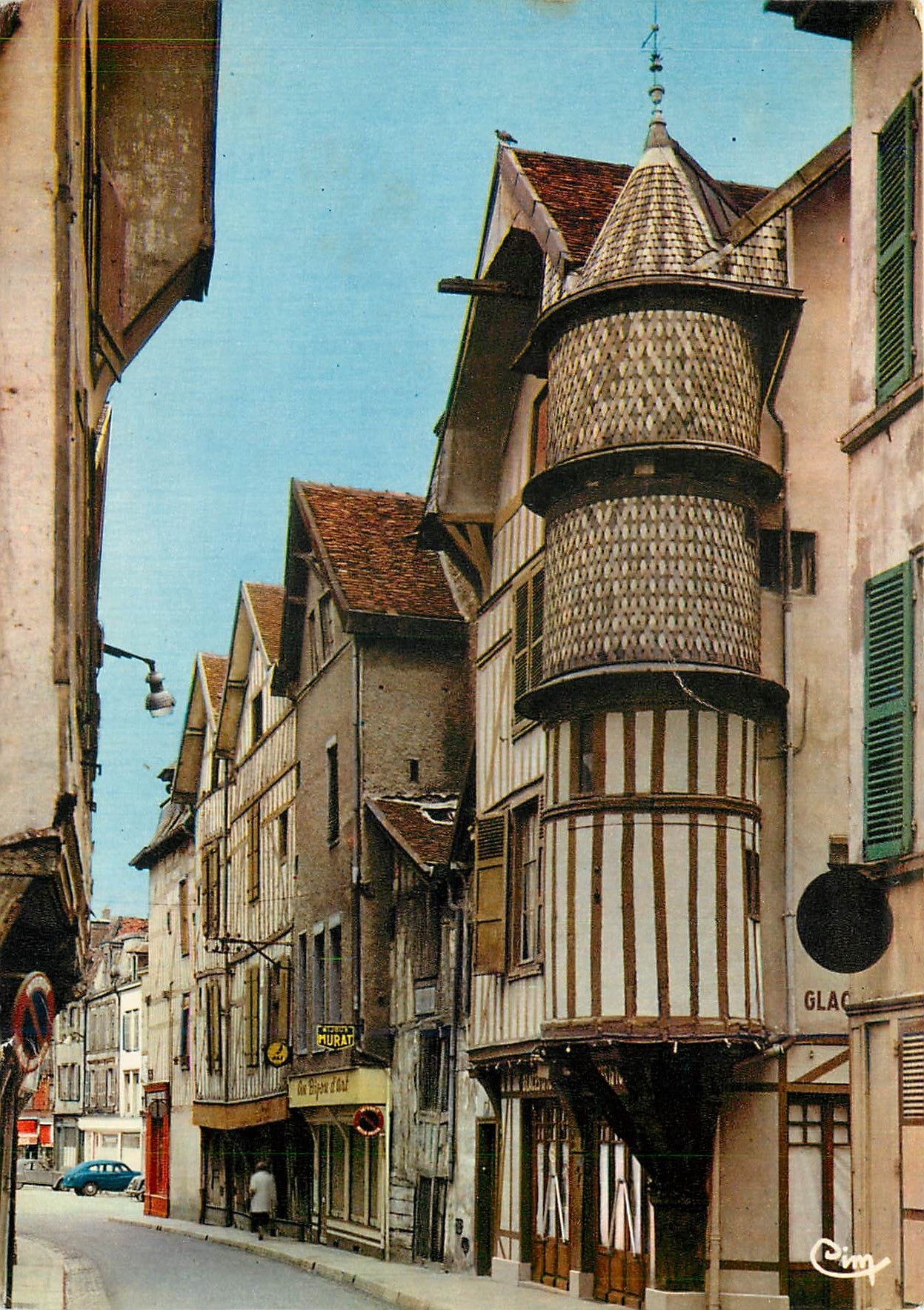 CPM Troyes (Aube )Le Tour de l'Orfevre et Vieilles Maisons rue Champeaux