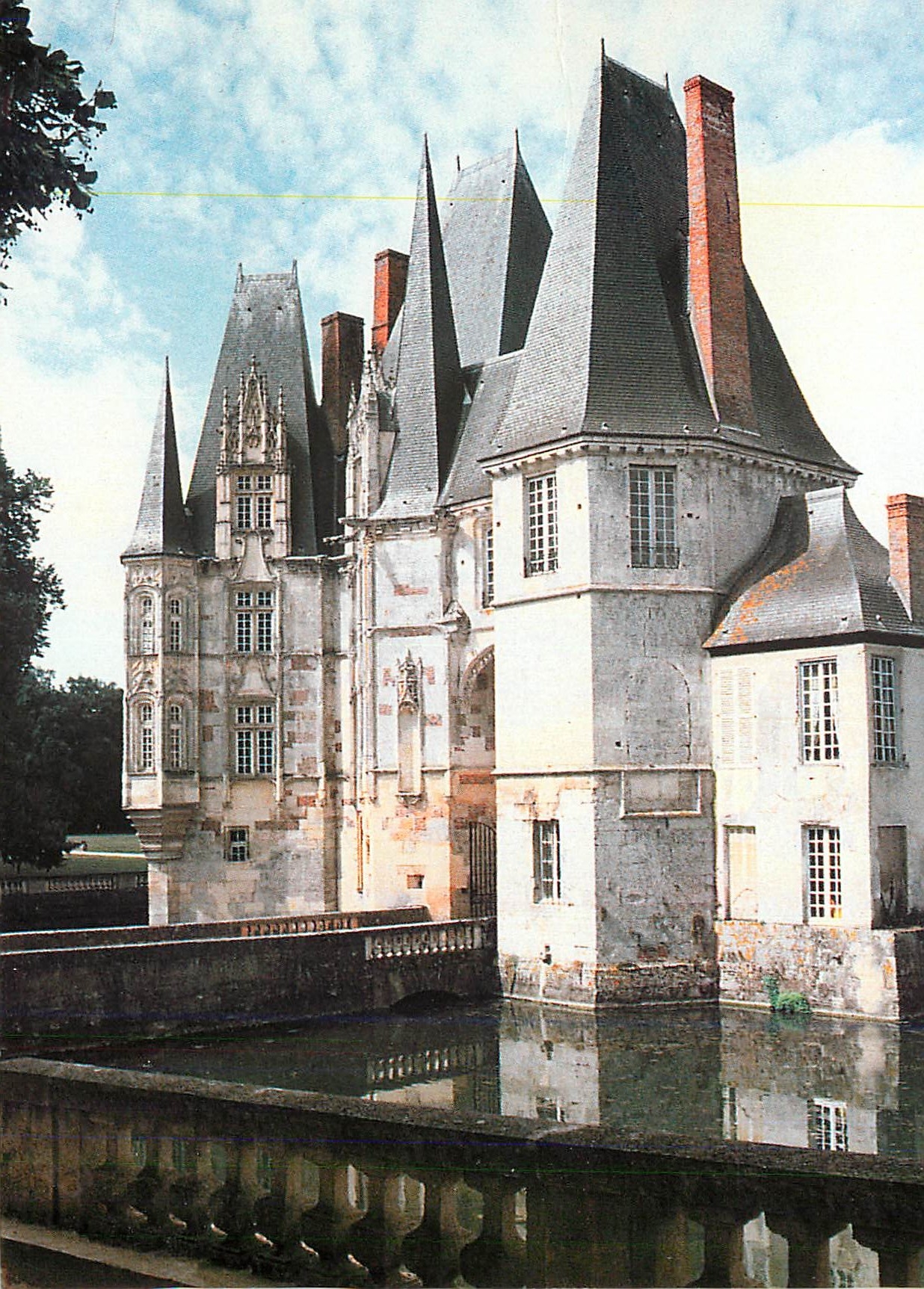 CPM Mortree (Orne) Chateau d'O du XVe du XVIIe s
