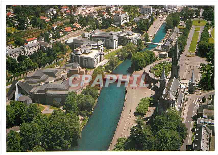 CPM Lourdes Vue aerienne du Sanctuaire