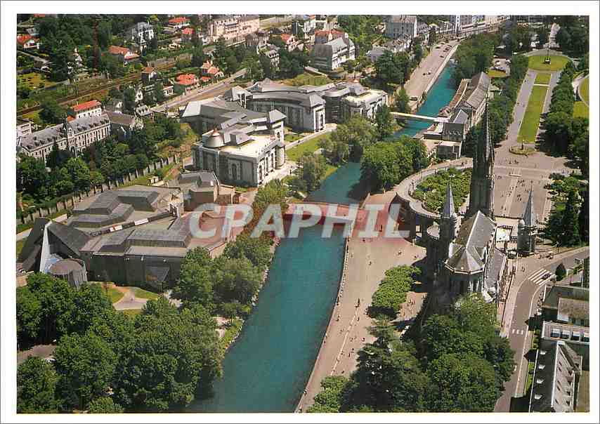 CPM Lourdes Vue aerienne du Sanctuaire