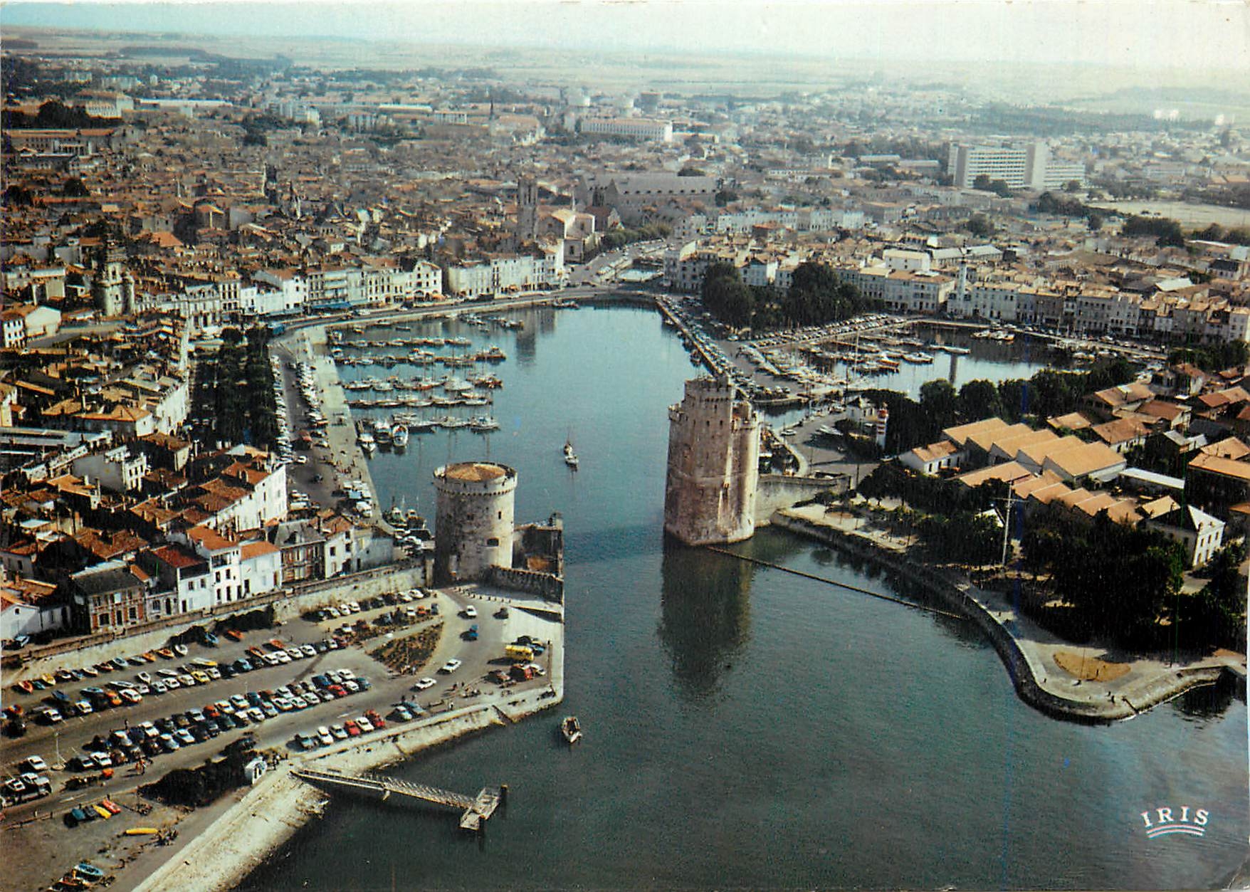 La Rochelle (Charente-Maritime) — vue générale du port — IRIS