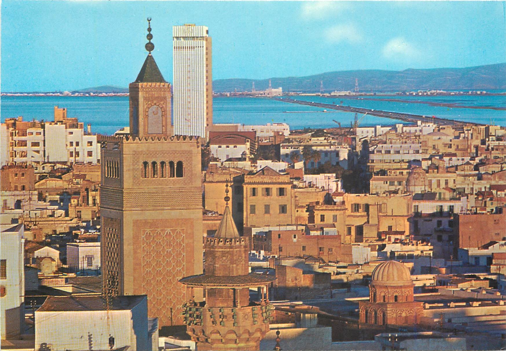 CPM Tunis Mosquee Zitouna et Hotel Africa 