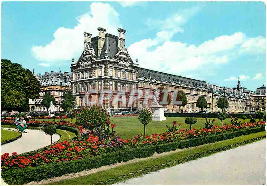 CPM Paris Le Louvre et le Jardin des Tuileries 