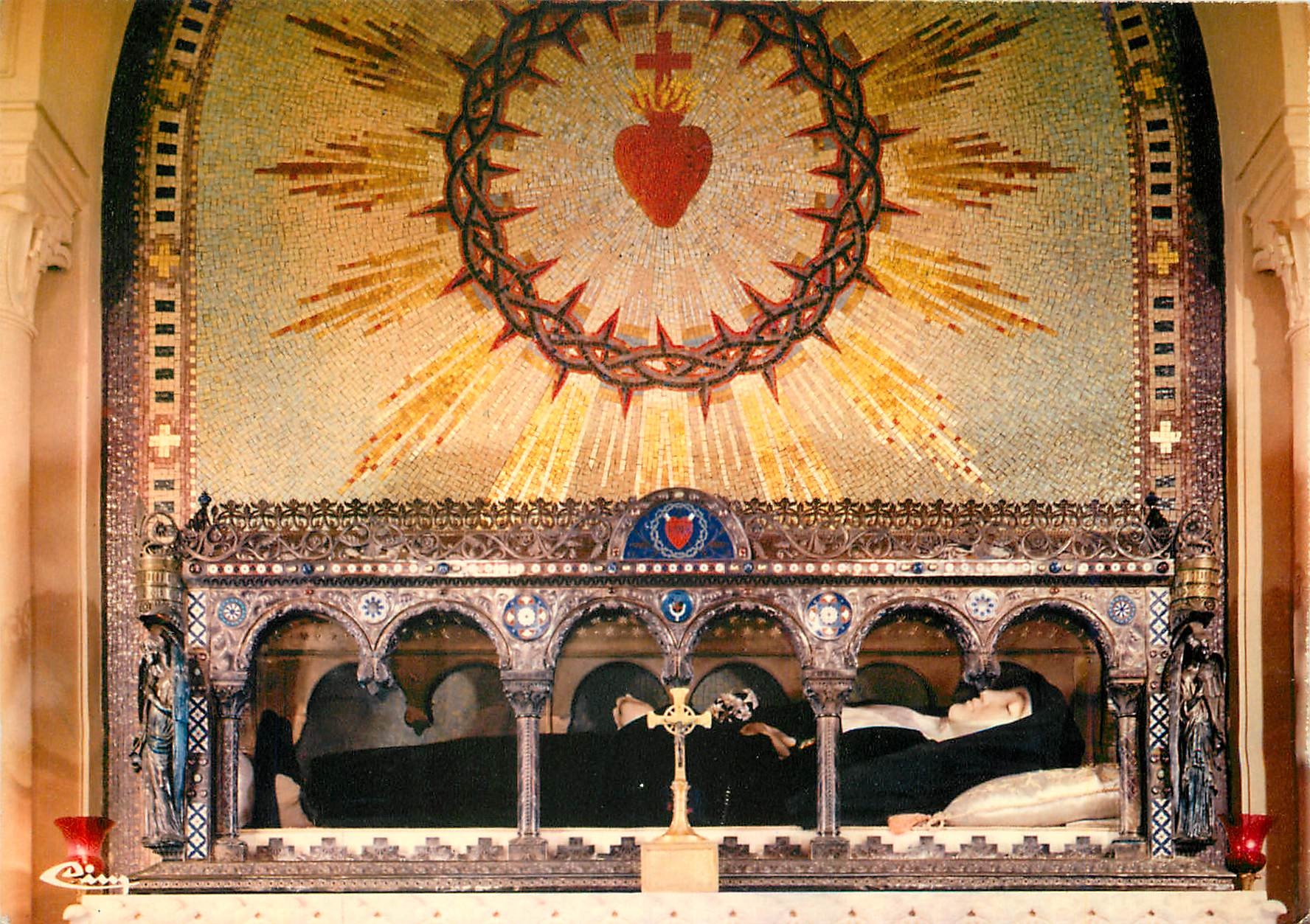 CPM Paray le Monial S et L Chapelle de la Visitation La chasse de Ste Marguerite Marie 