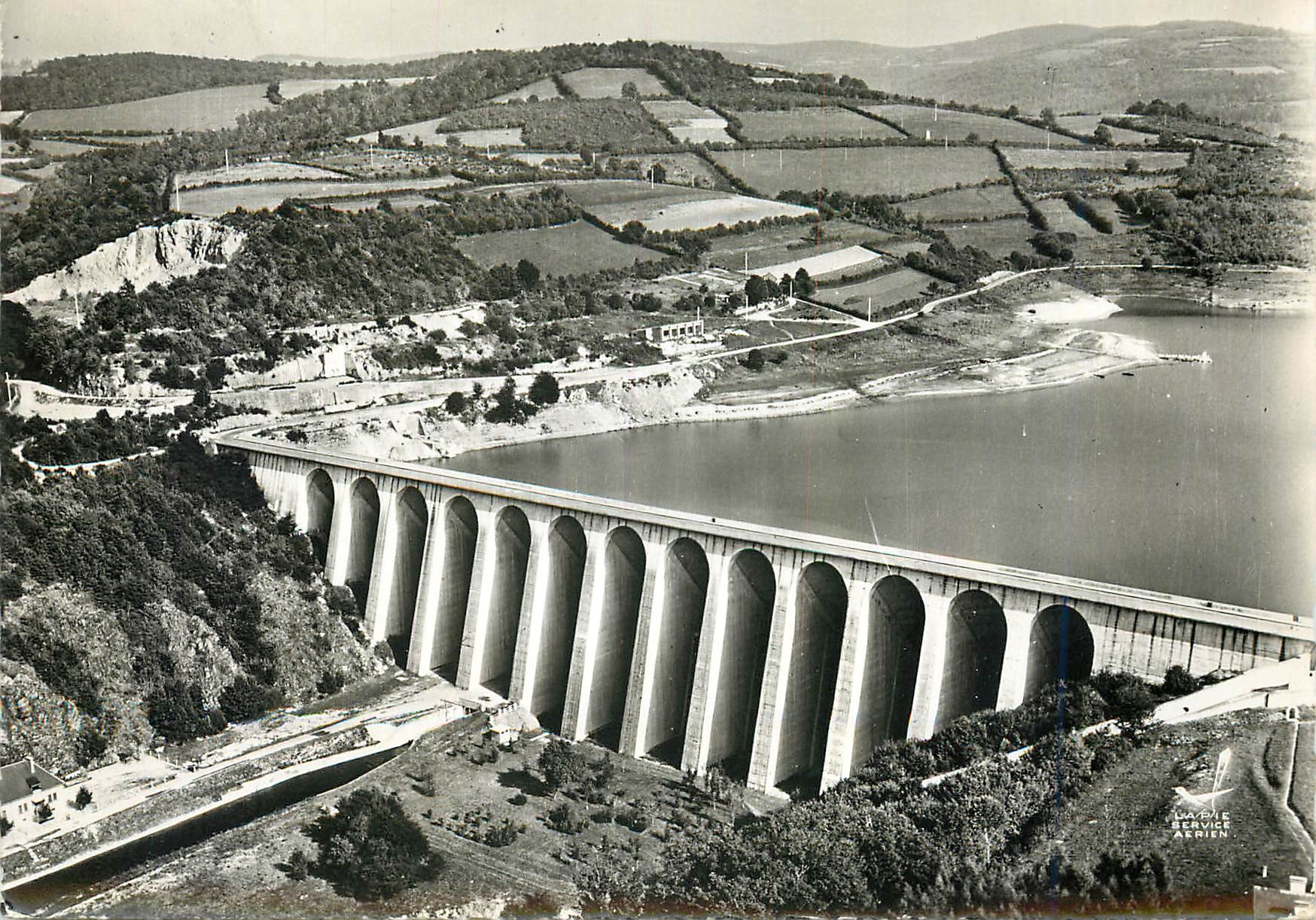 CPM Barrage de Panneciere Chaumard Nievre La Digue 