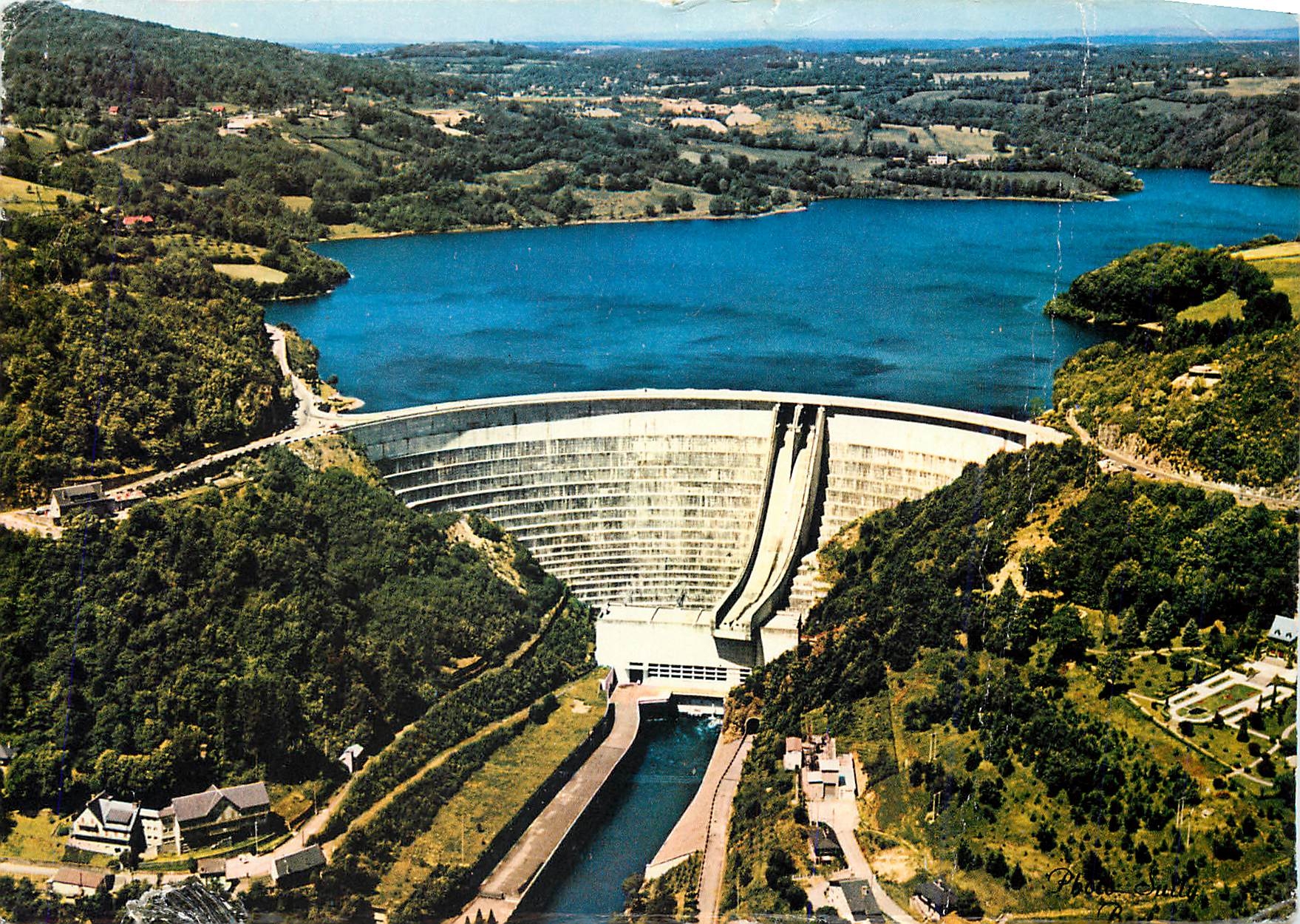 CPM Le Barrage de Bort et sa retenue 