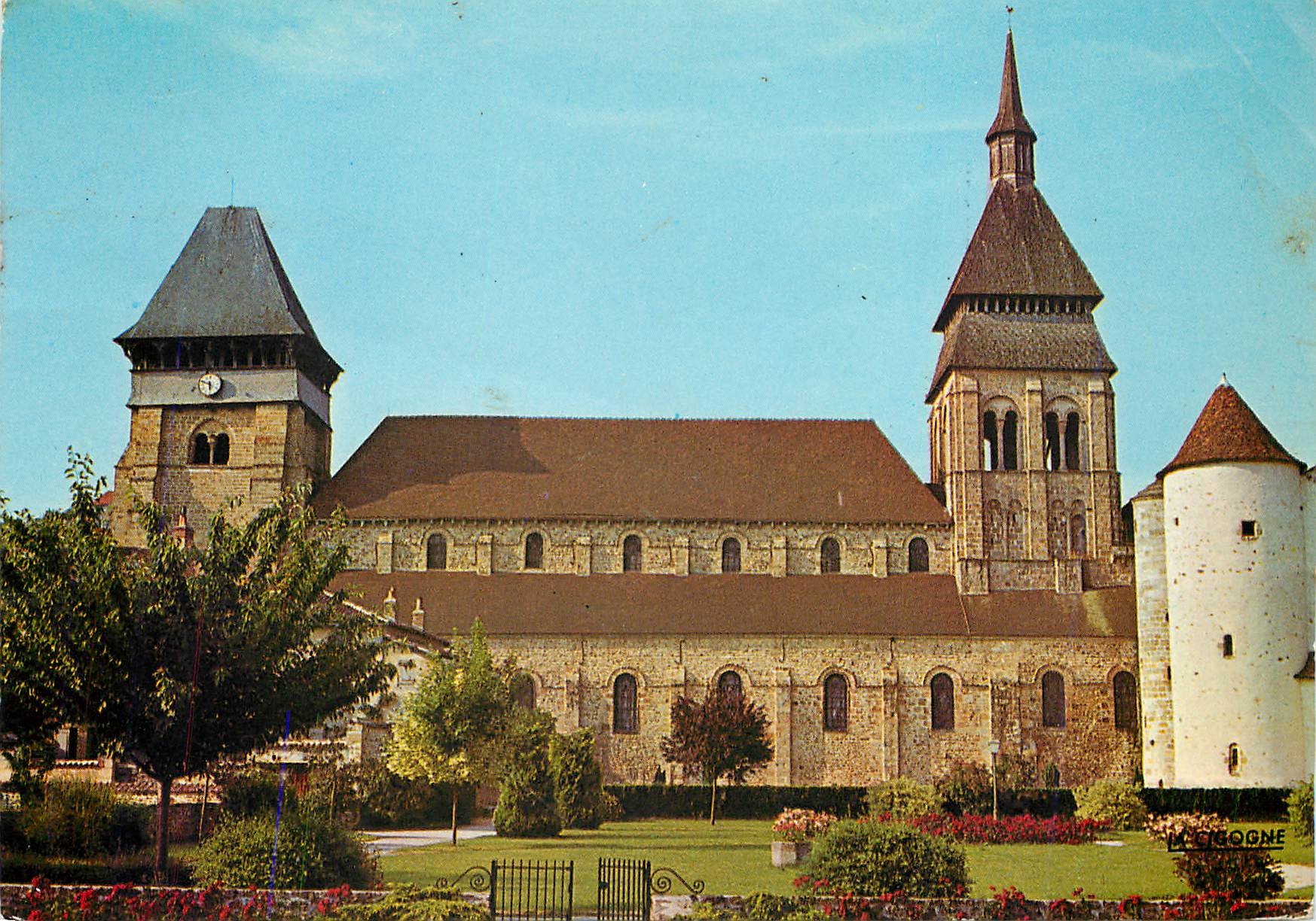 CPM Chambon sur Voueize Creuse Eglise Sainte Valerie 