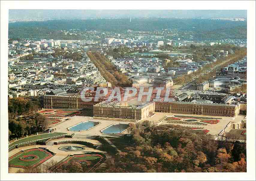 CPM Le Parc le Chateau et la Ville Vue Aerienne Château de Versailles