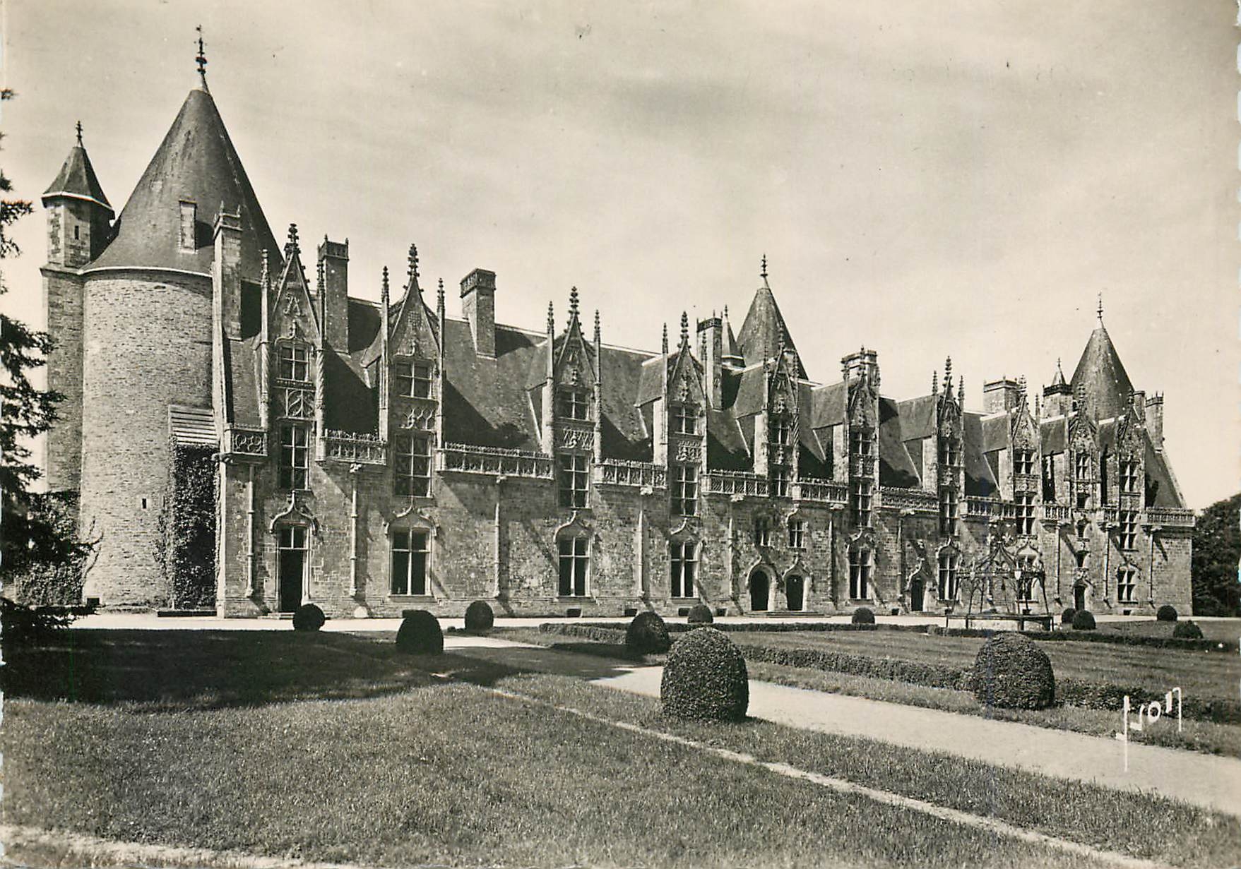 CPM Josselin Morbihan Facade Interieure du Chateau donnant sur la Cour d'Honneur 