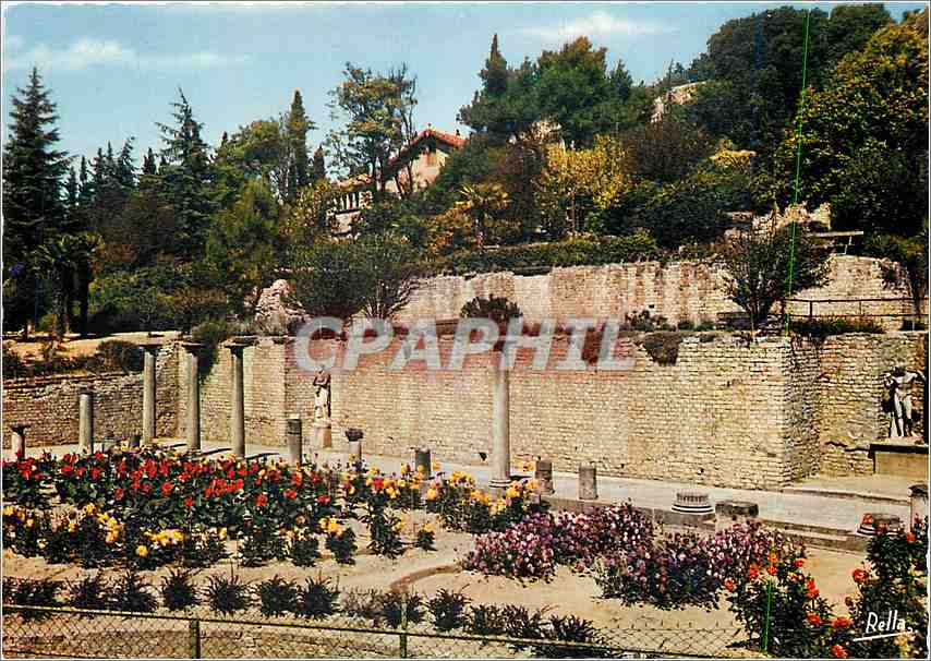 CPM Vaison La Romaine Vaucluse Portique de Pompee 