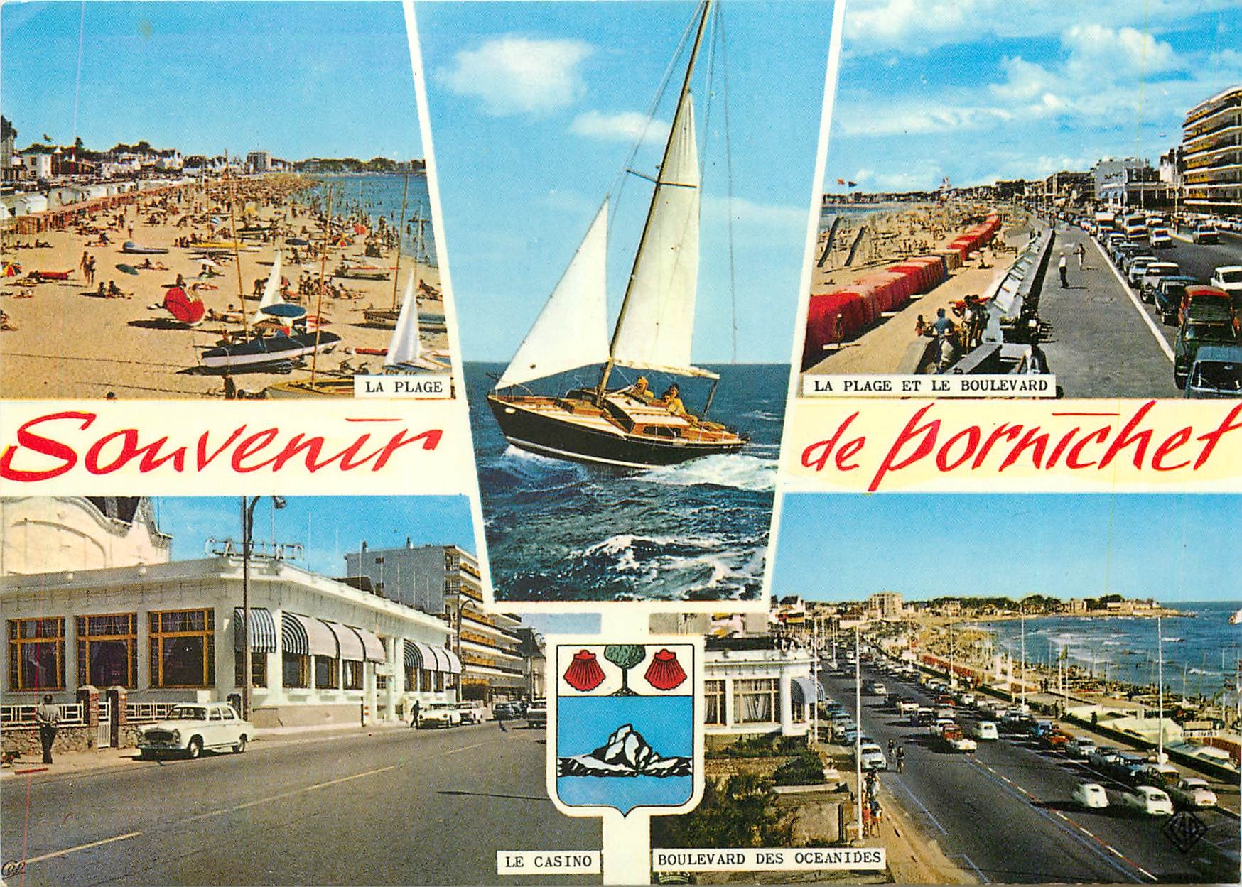 CPM Souvenir de Pornichet La plage et le boulevard Le casino Boulevard des Oceanides