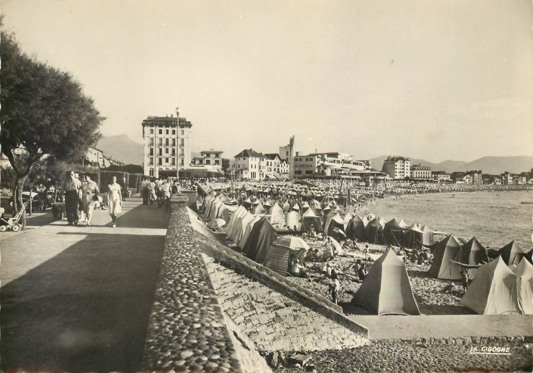 Saint-Jean-de-Luz — Vue générale de la plage — Éditions « La Cigogne »
