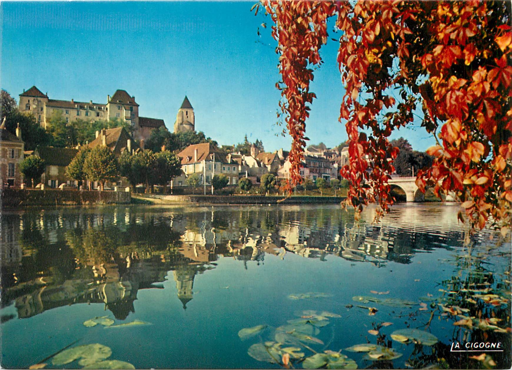 CPM Le Blanc Indre L'Ancien Chateau vu des bords de la Creuse 