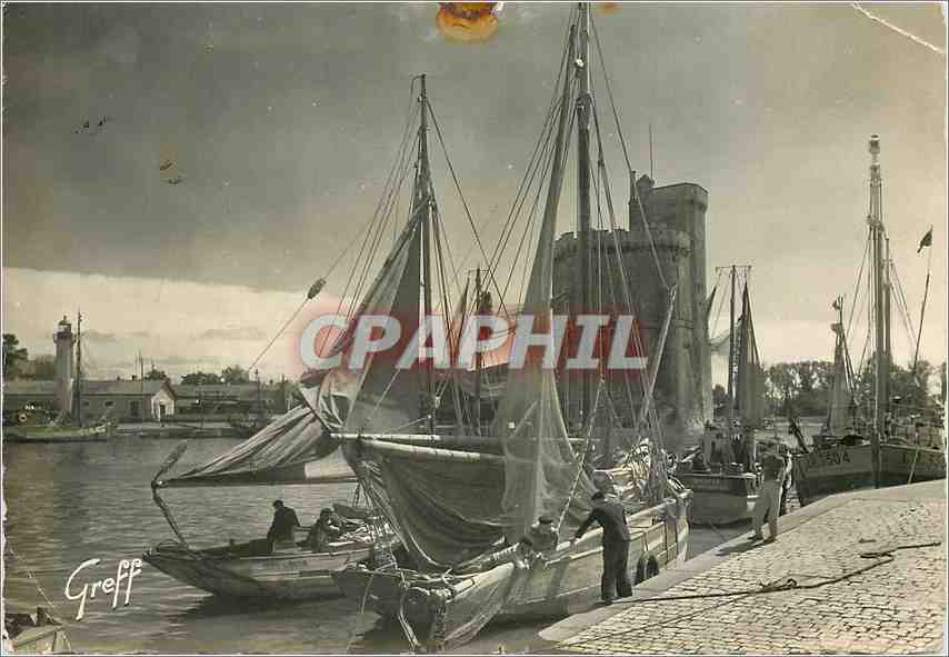 CPM La Rochelle Charente Maritime Tours Saint Nicolas 