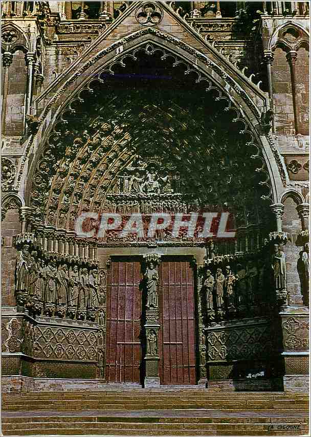 CPM Amiens Le Portail de la Cathedrale 