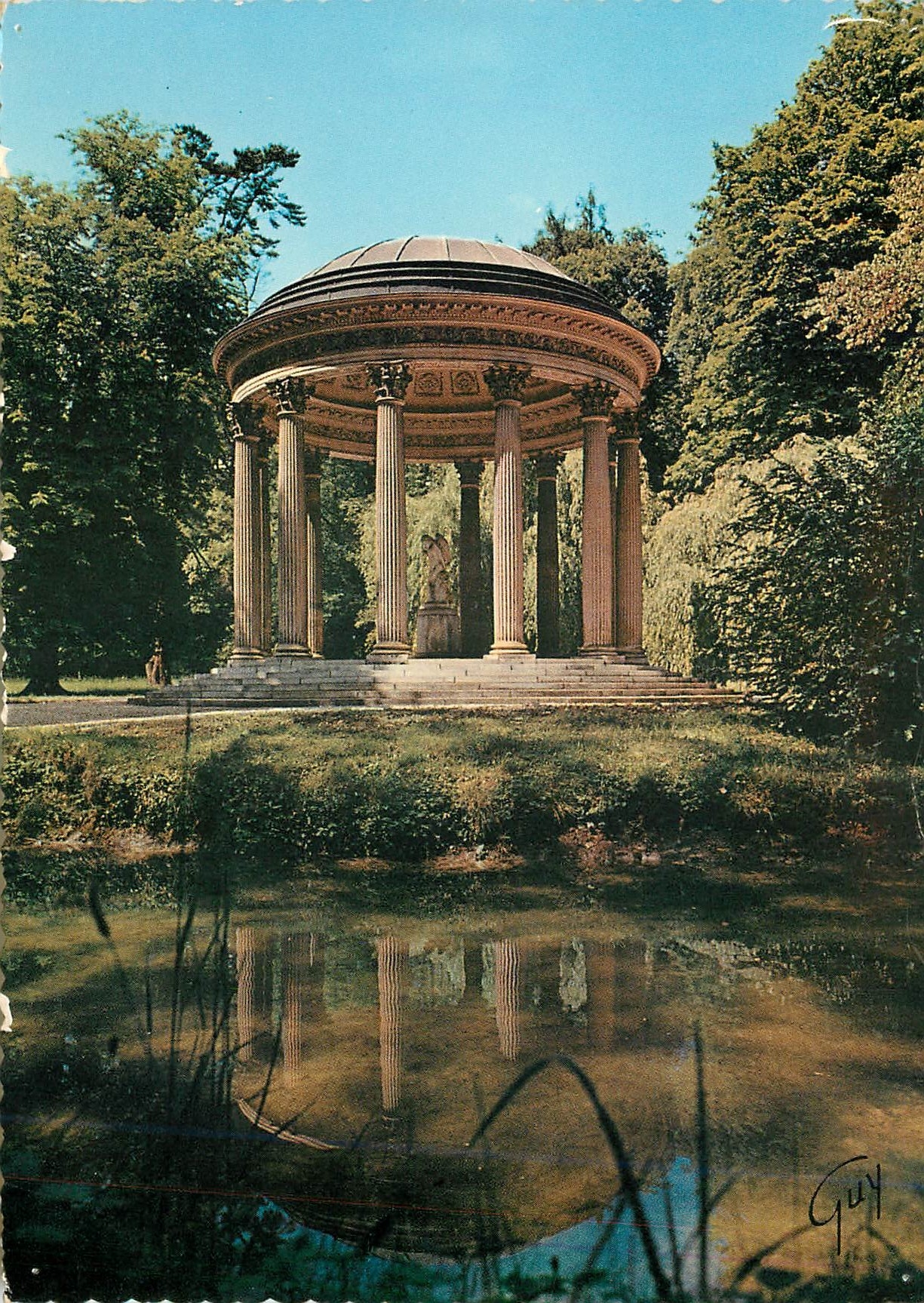 CPM Versailles et ses Merveilles Jardins du Petit Trianon le temple de l'Amour 