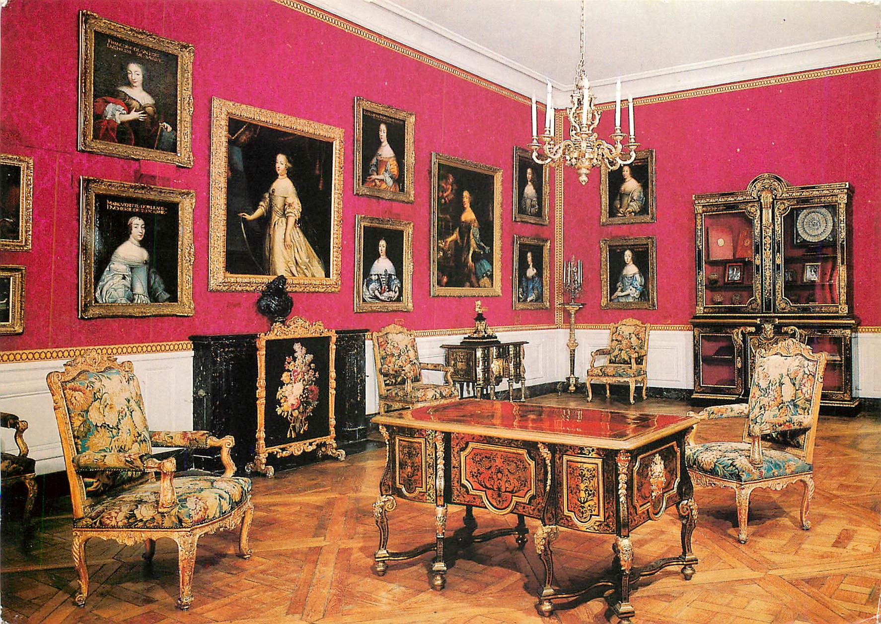 CPM Versailles Appartement de Madame de Maintenon 