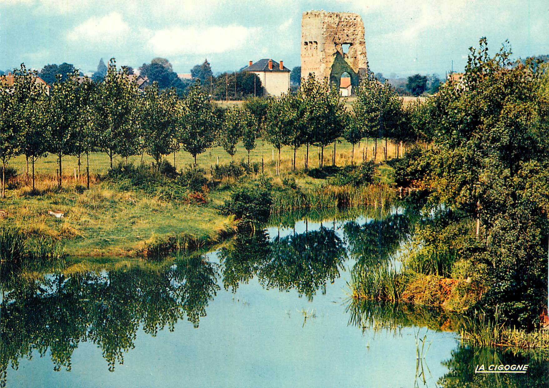 Autun (S.-et-L.) — Les rives de l'Arroux — Le temple de Janus — Éditions La Cigogne