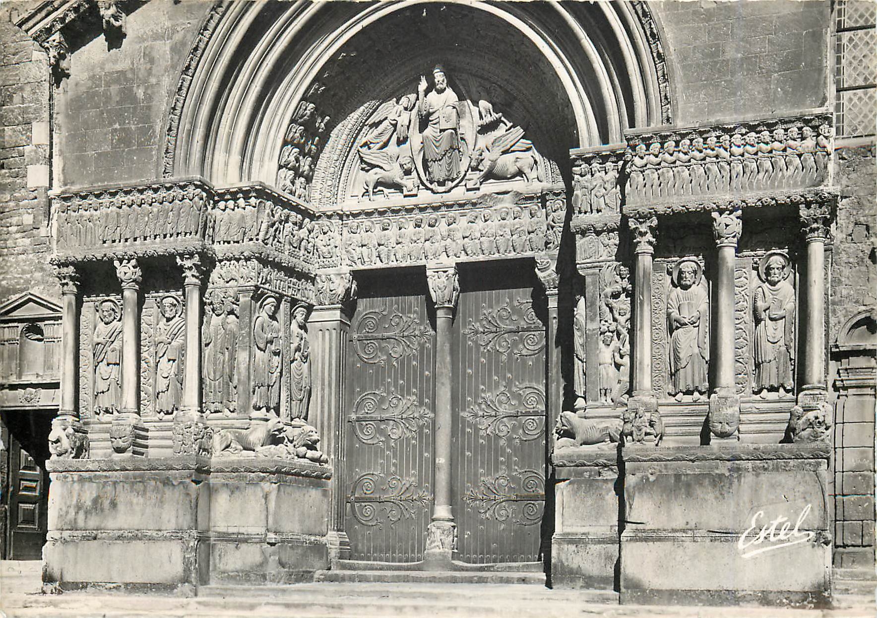 Arles — Portal of Saint-Trophime Cathedral (12th century) — Étél