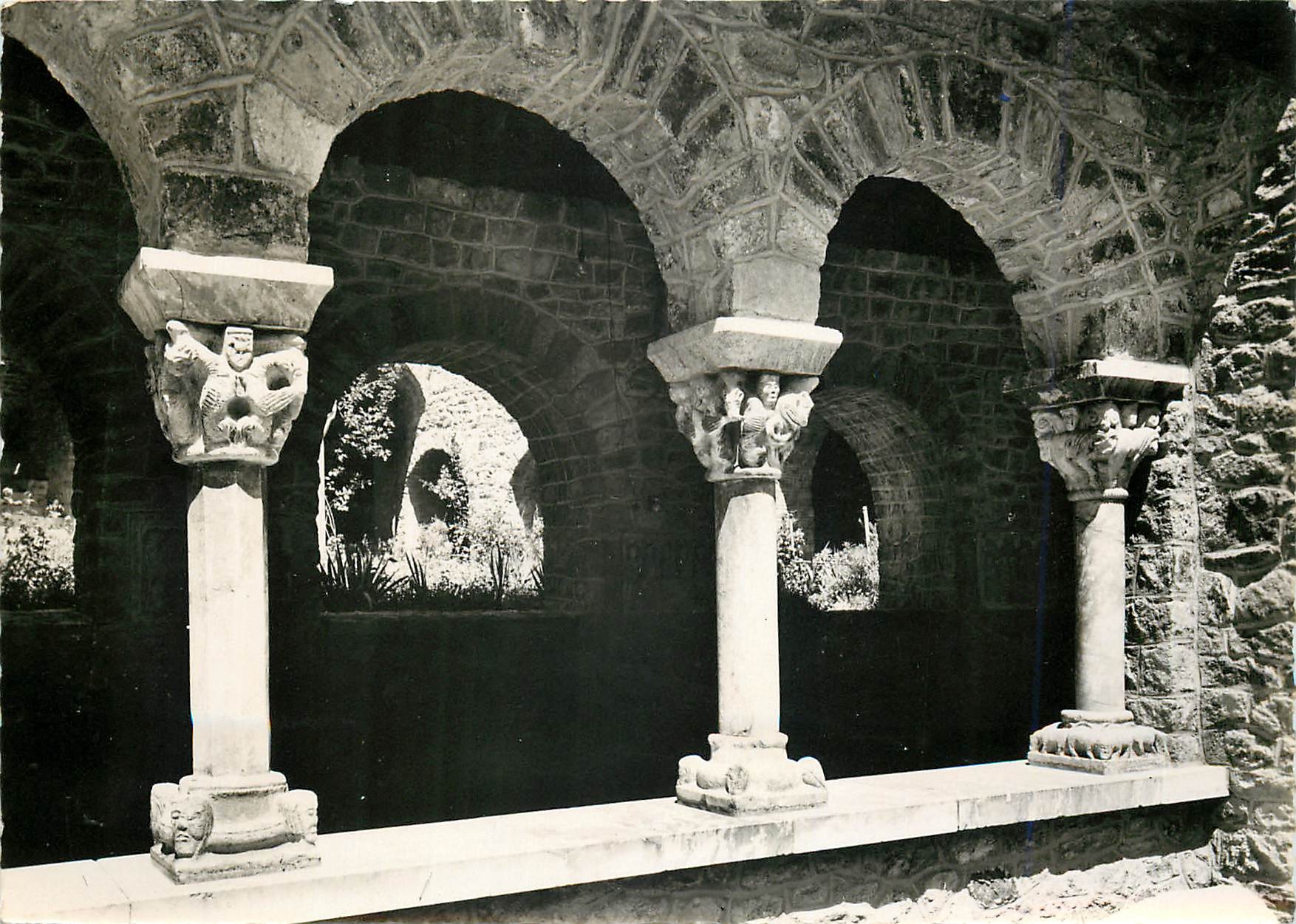CPM Abbaye de St Martin du Canigou PO Le Cloitre 
