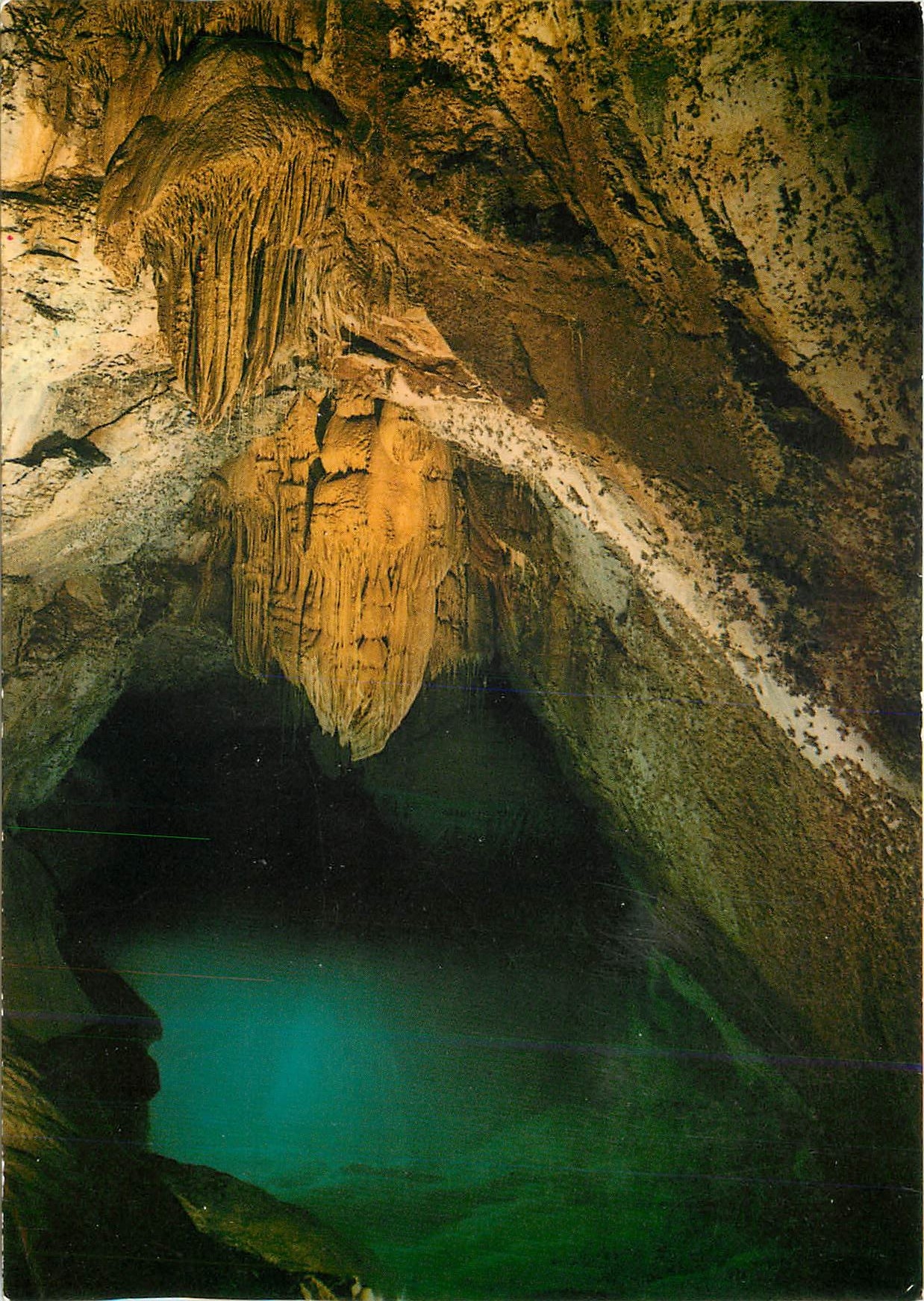 CPM Grottes des Trabuc Le Parc National des Cevennes Salle du Lac 
