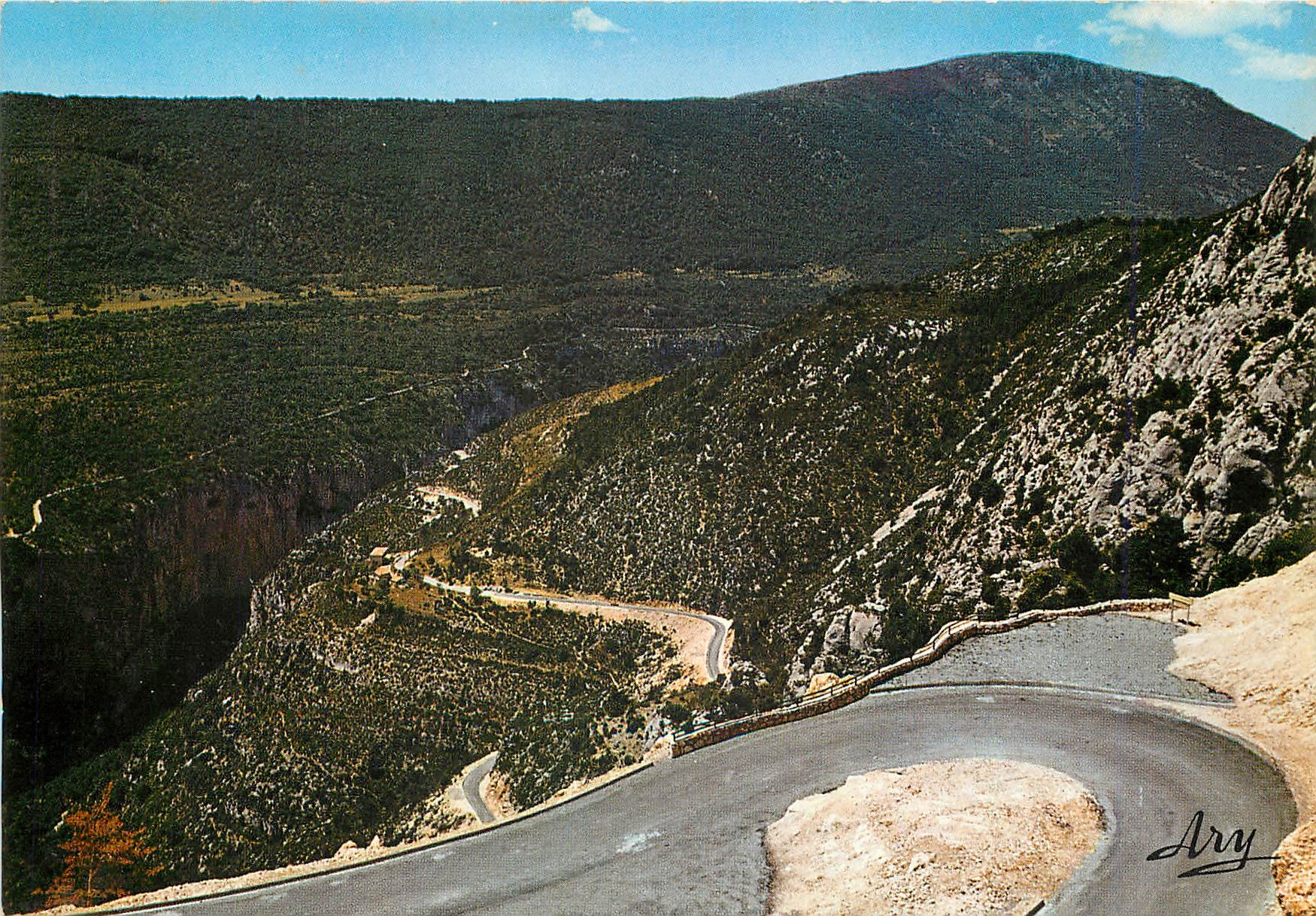 CPM Les Gorges Pittoresques du Verdon Route des Cretes surplombant le Grand Canyon 
