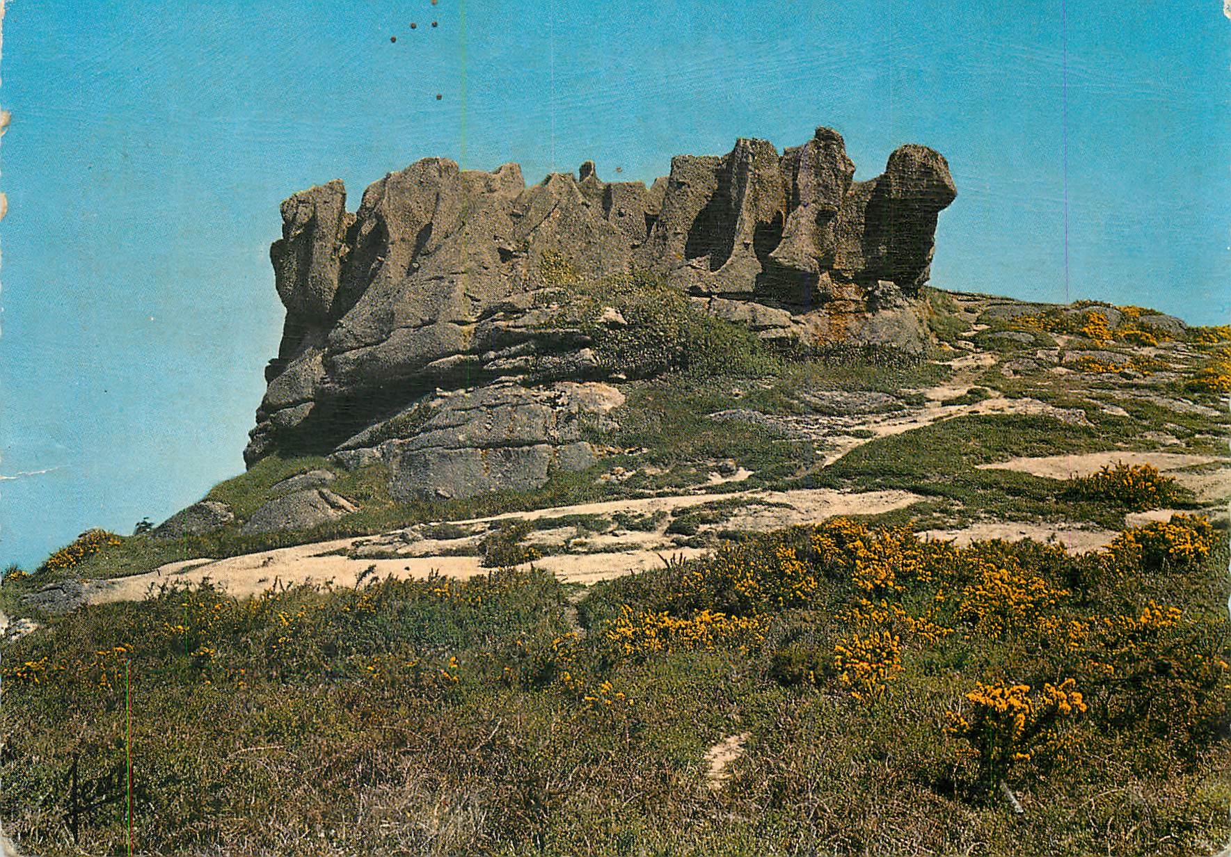 CPM La Bretagne Tregastel C du N La couronne du Roi Grallon 