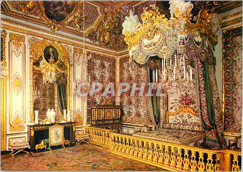 CPM Chateau de Versailles La Chambre de la Reine 