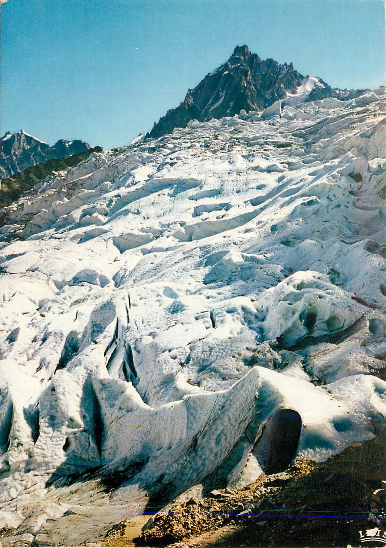 CPM Chamonix Grotte de Glace du Mont Blanc le Glacier des Bossons et l'Aiguille du Midi 
