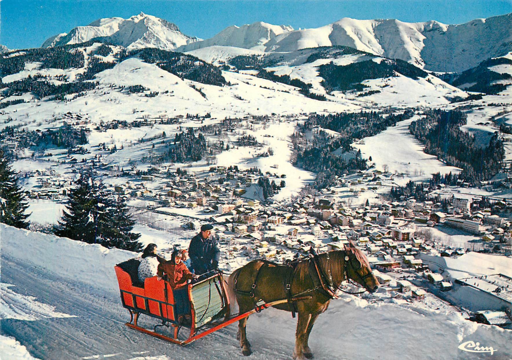 Megève (Haute-Savoie) — Schlittenfahrt vor der Station und dem Massiv des Mont-Blanc — Verlag: Comblérier Imprimeur Mâcon