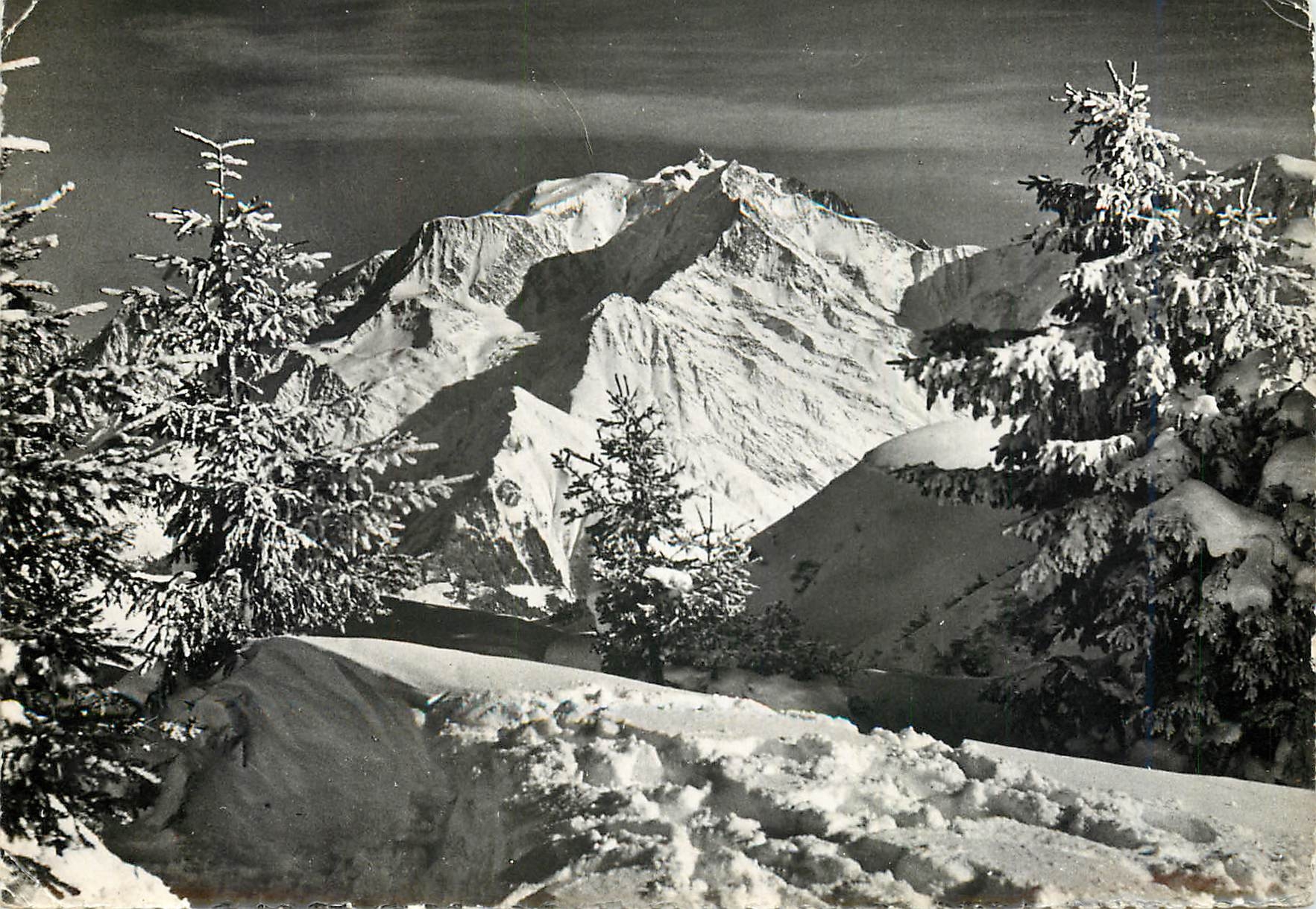Le Mont-Blanc vu du Mont d'Arbois — MEGEVE (Haute-Savoie) — éditeur LE MODÈLE, n°4