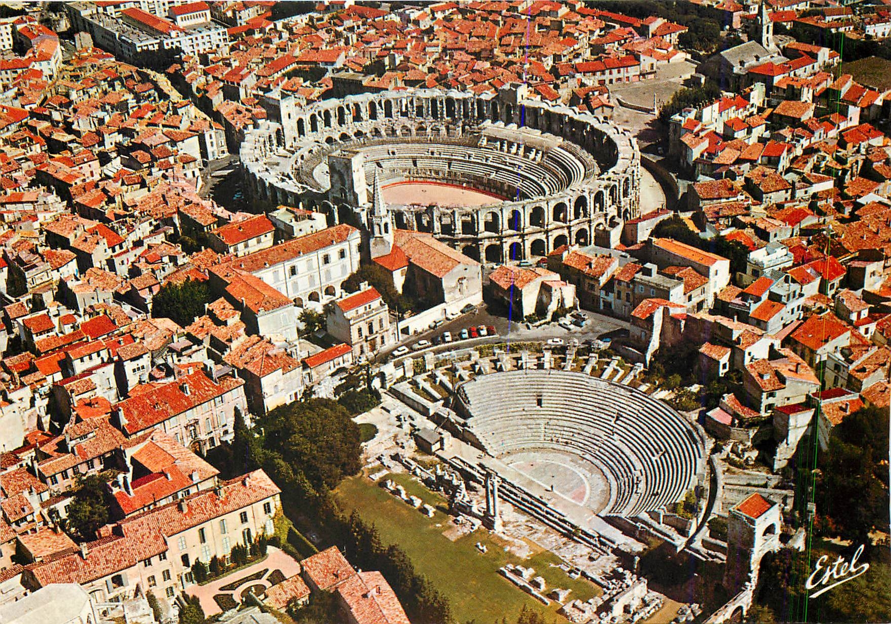CPM En Provence Arles (Bouches du Rhone) Le Theatre antique (fin du 1er s avant notre ere)