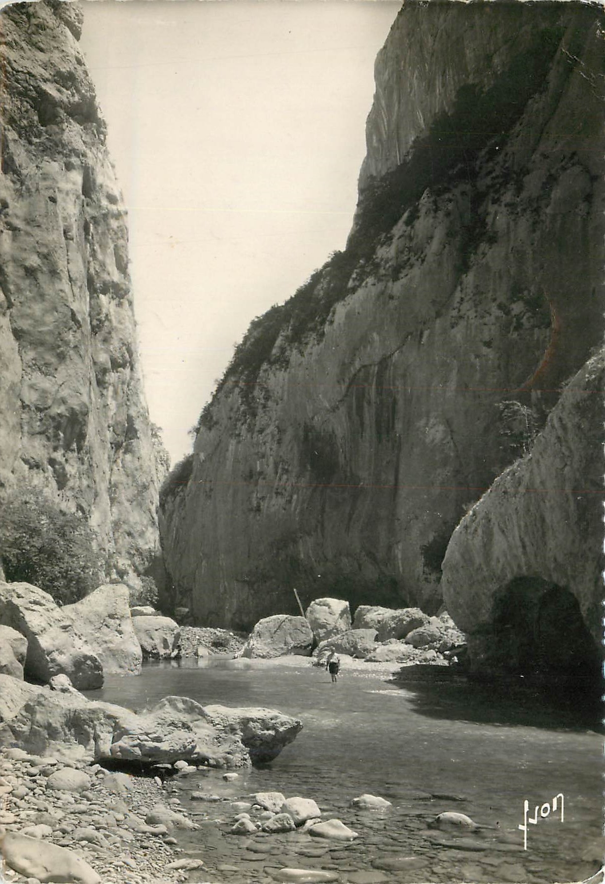 CPM Gorges du Verdon B A Le Couloir Sanson
