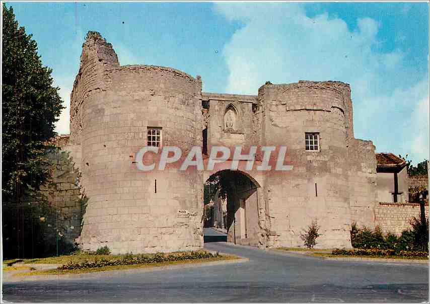 CPM Loudun (Vienne) Carrefour Anjou Poitou la Porte du Martray