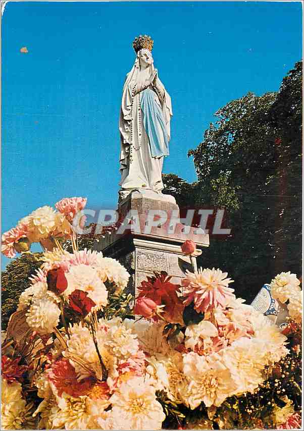 CPM Lourdes (H P) La Vierge Couronee
