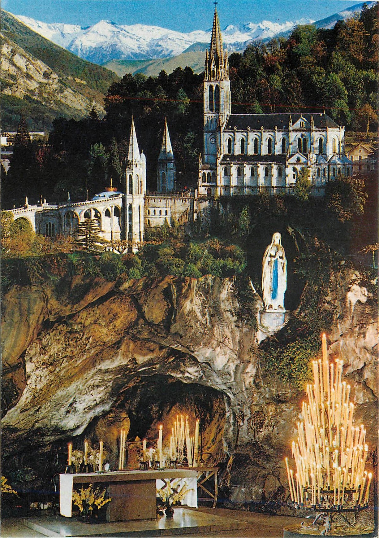 CPM Lourdes (H P) La Basilique