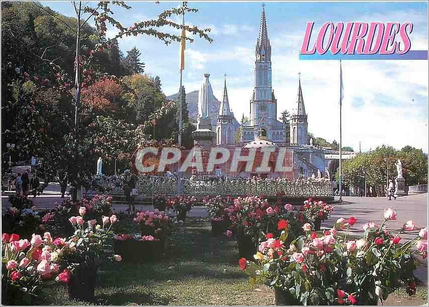 CPM Lourdes (H P) La Basilique et la Vierge Couronnee