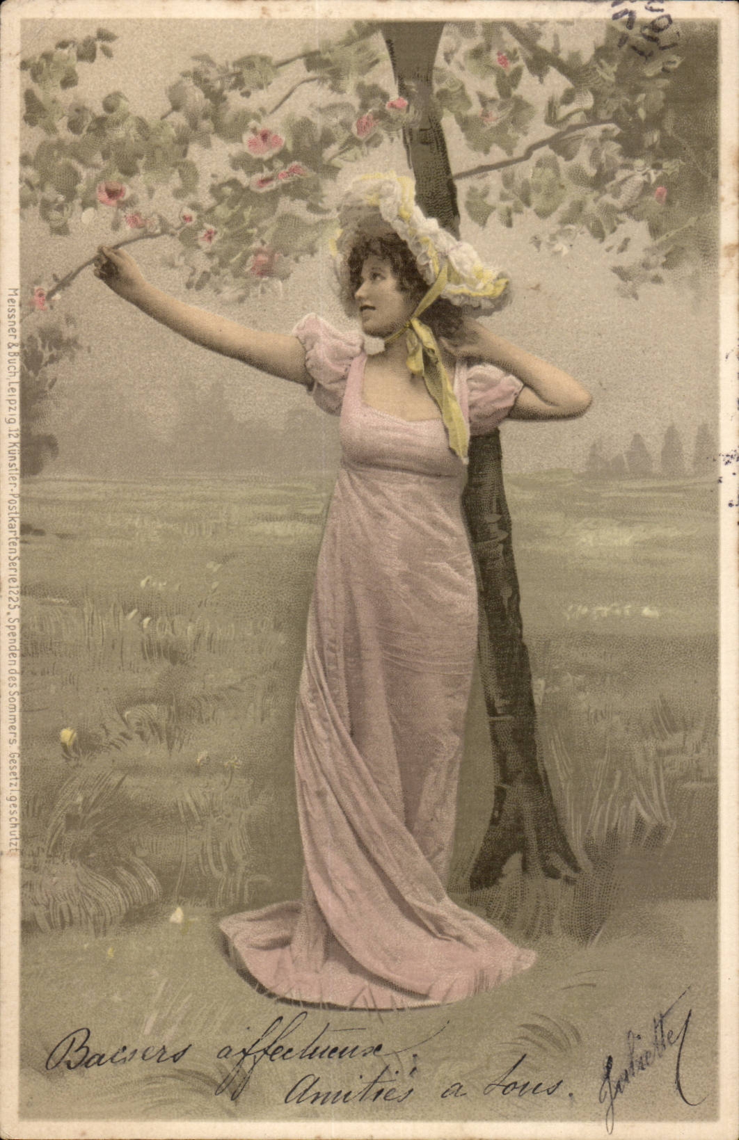 Femme en robe rose sous un arbre fleuri — série 1225, éditée par Messmer & Buch, Leipzig